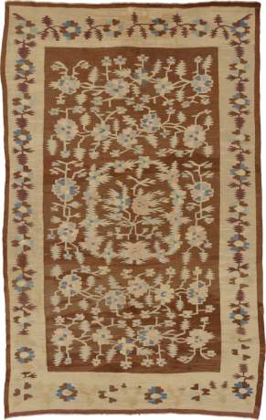 Bessarabian carpet, USSR, circa 1890, 9'0" x 5'10", ref 02485