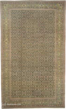 Tabriz carpet, Persia, circa 1900, 21'6" x 12'9", ref 07109