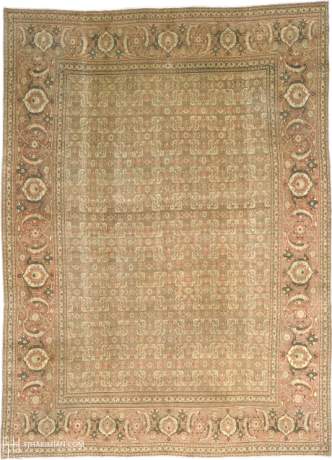Tabriz carpet, Persia, circa 1890, 21'1" x 15'3", ref 07134