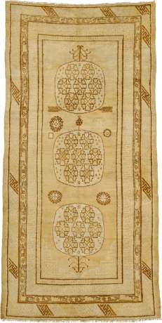 Khotan carpet, East Turkestan, circa 1900, 9'1" x 4'6", ref 08060