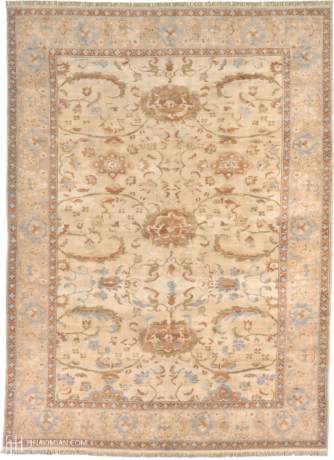 Three Flowers, Traditional carpet, ref Custom